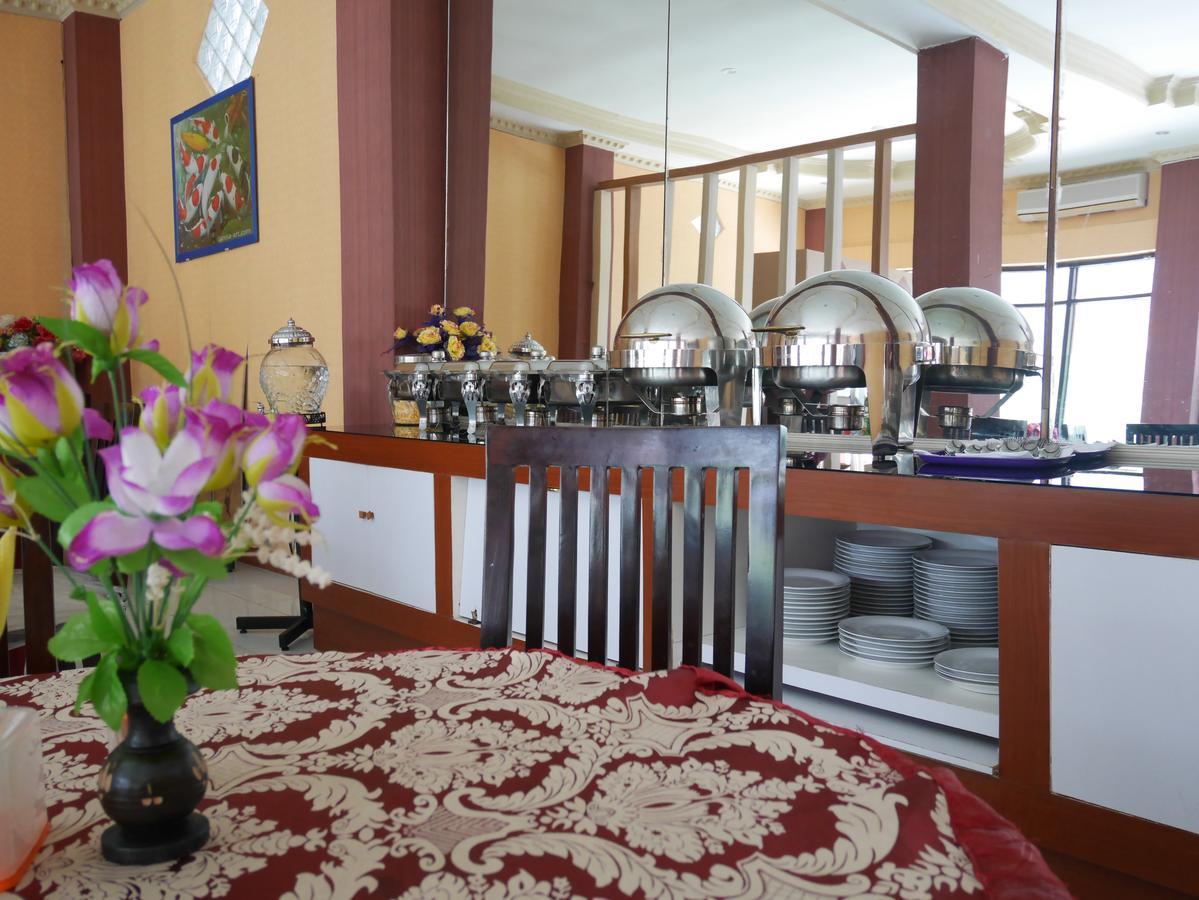 Syafira Hotel Langgur Exterior foto